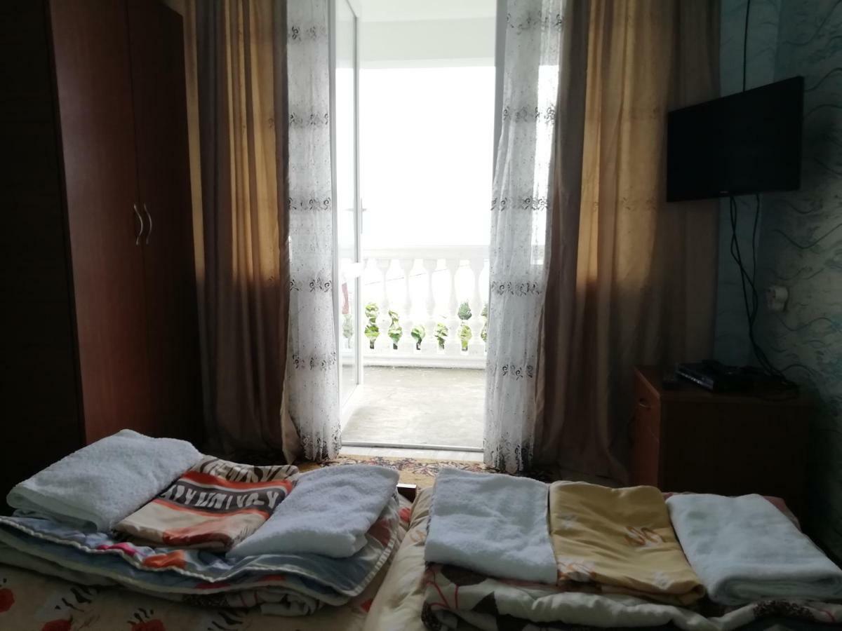 Geno Guest House Kvariati Bagian luar foto