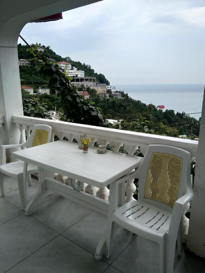 Geno Guest House Kvariati Bagian luar foto