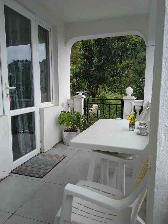 Geno Guest House Kvariati Bagian luar foto